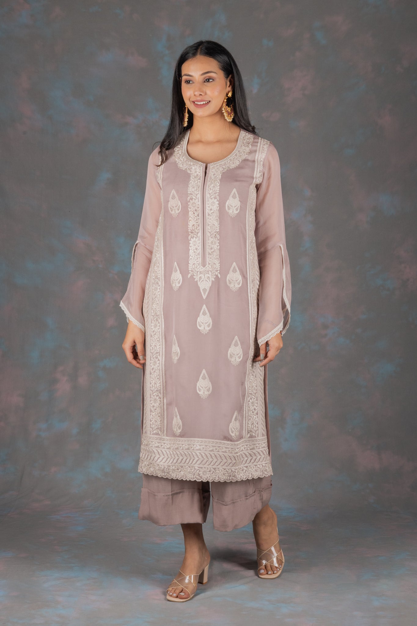 Taffy Embroidery Kurta Set - Neetika Chopra